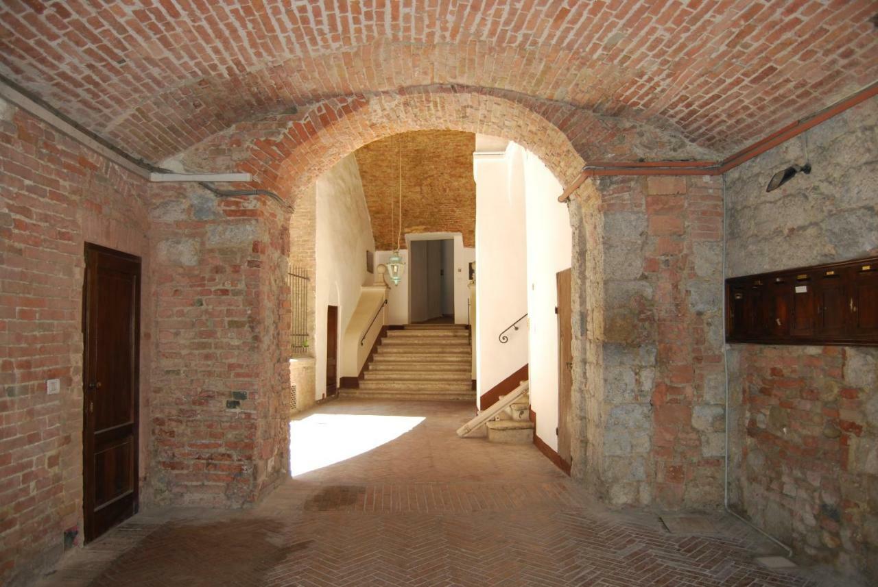 Hotel Antica Dimora Del Buongoverno Siena Exterior foto